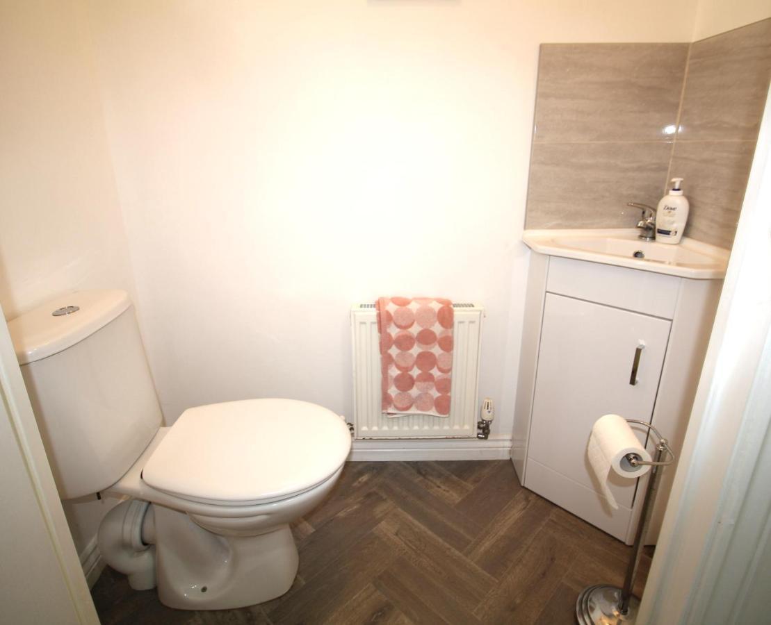 Ashington - 2 Bedroom House - Beautifully Decorated & Furnished - Large Garden エクステリア 写真