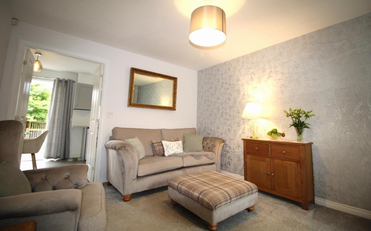 Ashington - 2 Bedroom House - Beautifully Decorated & Furnished - Large Garden エクステリア 写真