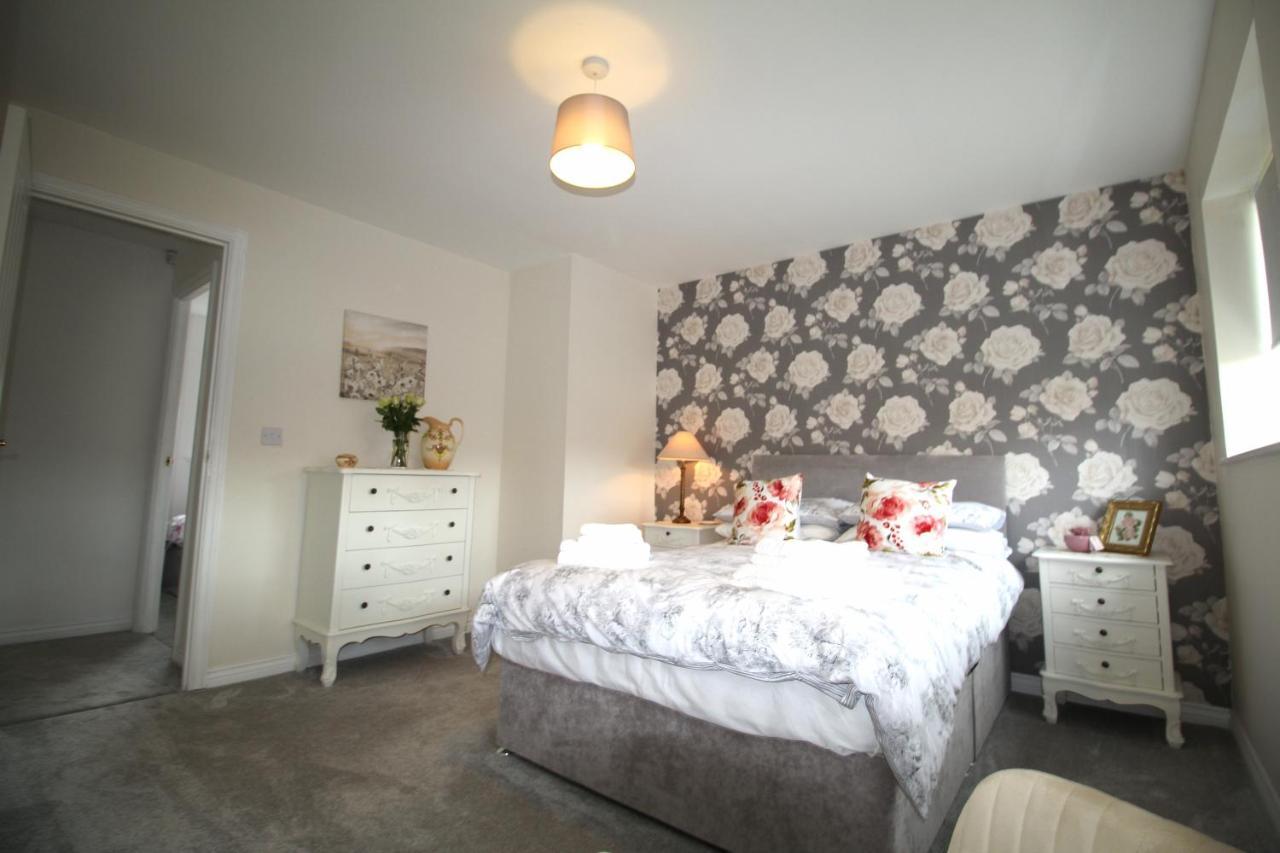 Ashington - 2 Bedroom House - Beautifully Decorated & Furnished - Large Garden エクステリア 写真